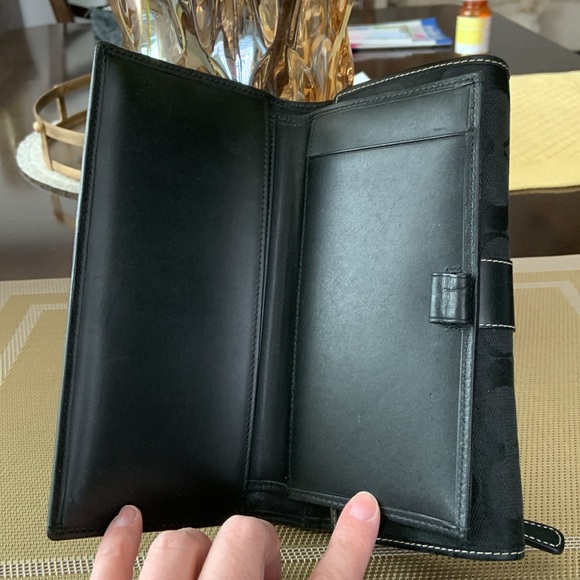 Coach long wallet with check book cover - Picture 12 of 16